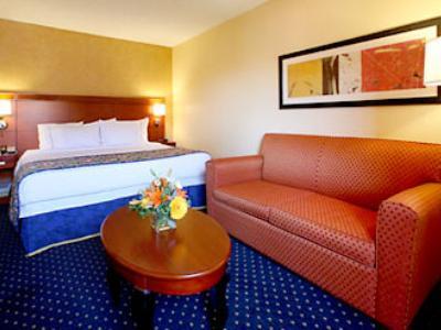 Hotel Courtyard By Marriott